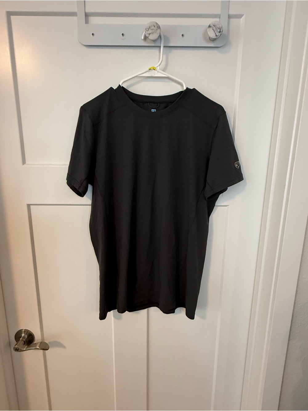 Kuhl men's  dark grey  Performance Short-Sleeve Shirt size small